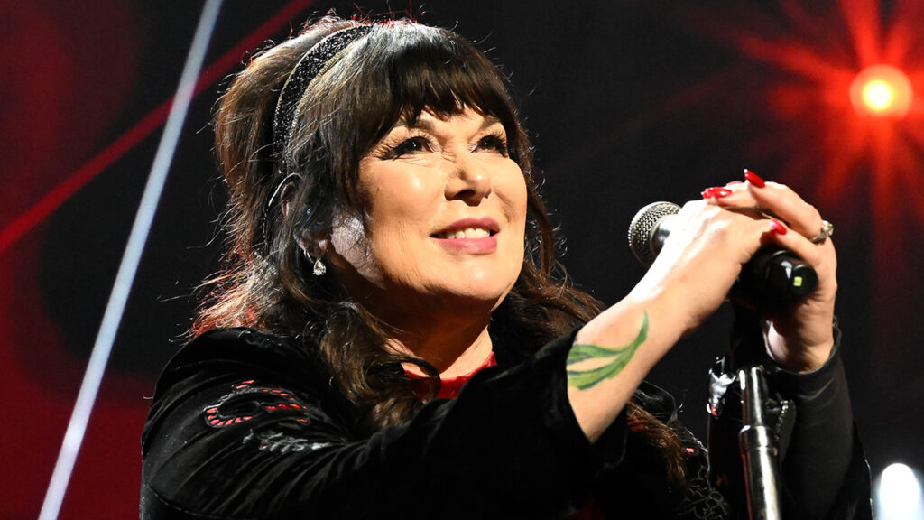 Heart Ann Wilson compartilha atualização sobre seu estado de saúde após diagnóstico de câncer no ano passado