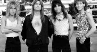 Ozzy Osbourne Tudo o que eu sabia era que teria a alegria de fazer música novamente porque era muito, muito difícil subir no palco sem Randy, diz Rudy Sarzo