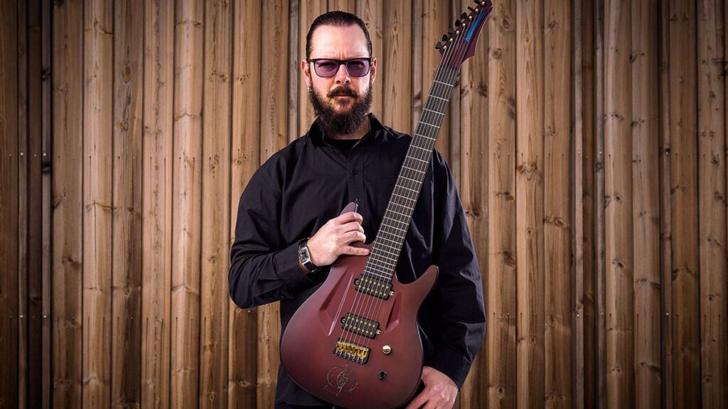 Emperor Tive muita sorte de não me envolver em nada disso, diz Ihsahn sobre incêndios às igrejas na Noruega nos anos 90