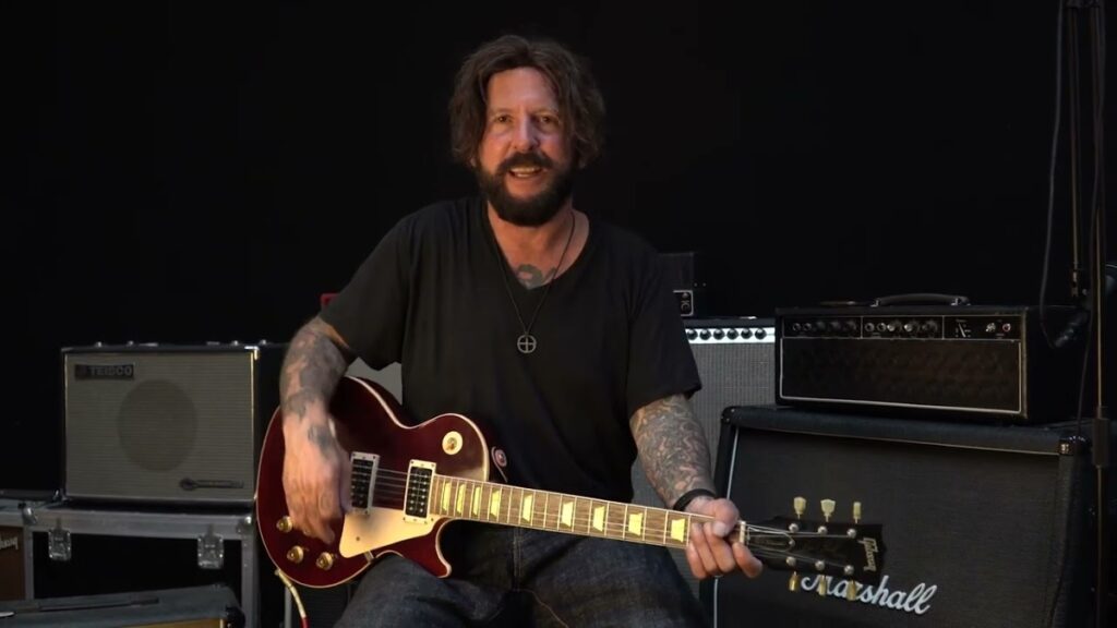 L.A Guns: segundo Tracii Guns, o Hair Metal morreria mesmo que o grunge não tivesse existido, "se transformou em uma festa selvagem"