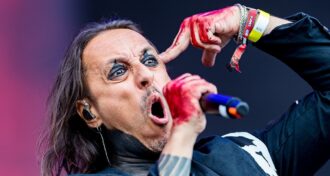 Lacuna Coil É uma desculpa para preguiça. Eu acho que I.A é legal e útil, mas tem que ser usada com o seu cérebro, diz Andrea Ferro