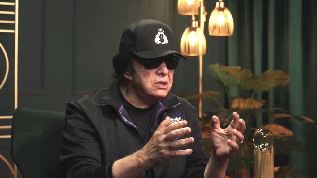 Qual é a diferença do Kiss para o Metallica e o Iron Maiden?