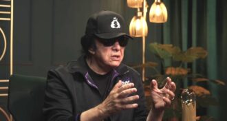 Qual é a diferença do Kiss para o Metallica e o Iron Maiden?