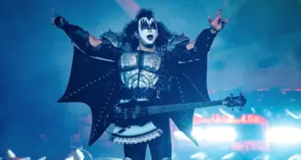 Kiss: 