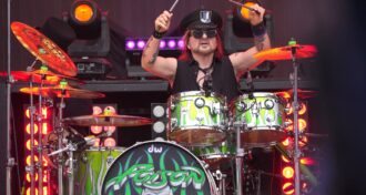 Poison: 