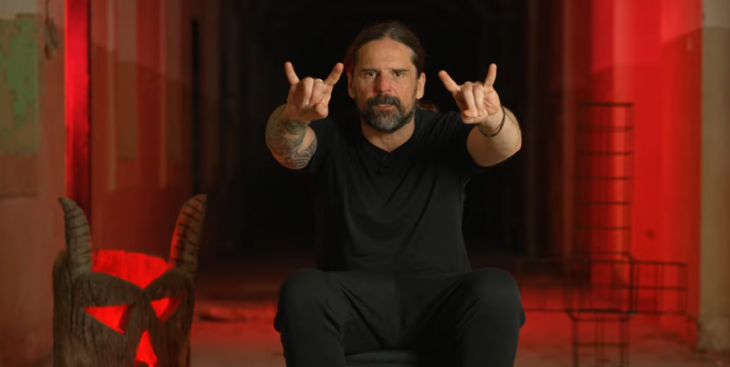 Sepultura: "Gostaríamos de estender a turnê. Não há razão para pararmos com pressa só porque anunciamos a última turnê há dois anos ou mais", diz Andreas Kisser