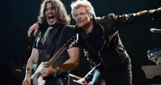 Bon Jovi: Phil X conta como foi enfrentar a reação dos fãs ao substituir o guitarrista da formação clássica Richie Sambora, 
