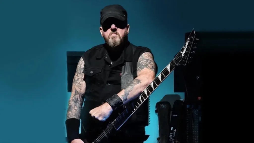 Dark Angel: "Extinction Level Event", faixa-título do novo álbum que será lançada na sexta-feira, foi escrita pelo falecido guitarrista Jim Durkin