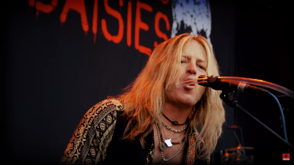 The Dead Daisies: "Eu me sinto ótimo. Às vezes, tenho alguns pequenos problemas, mas me sinto muito bem e sou grato", diz Doug Aldrich sobre seu estado de saúde atual