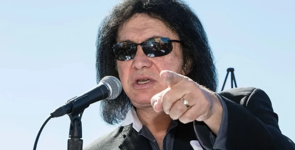 Gene Simmons: "Há muitas pessoas famosas que são relativamente pobres, isso não é muito divertido"