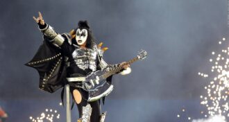 Kiss: 
