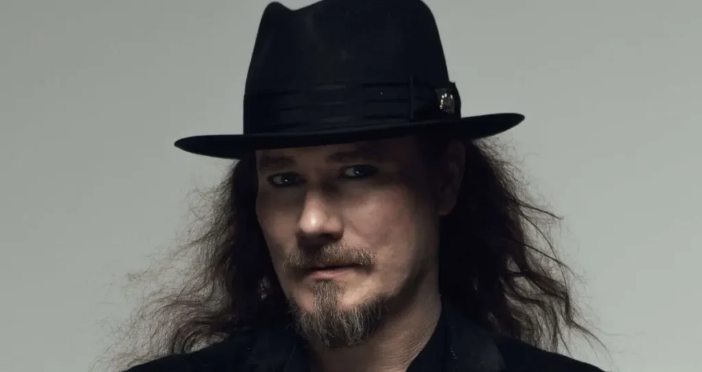 "O Nightwish não vai parar, então as pessoas não precisam se preocupar. Só precisamos de um descanso das turnês", diz Tuomas Holopainen