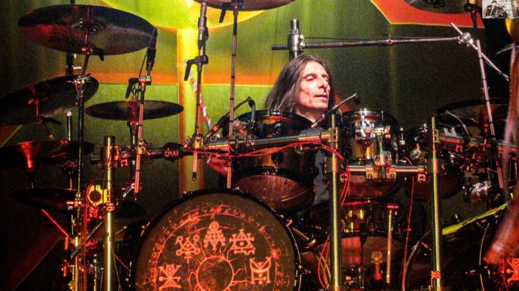 Judas Priest: "Esperamos fazer isso de novo em 2026 e ter outro novo lançamento", diz Scott Travis sobre o próximo álbum