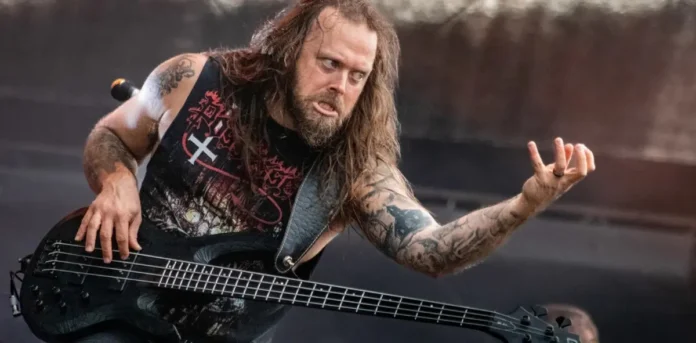 Soulfly anuncia a saída do baixista Mike Leon