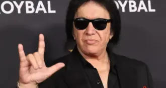 Kiss: 