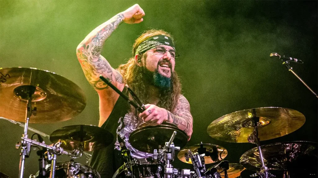 "O Dream Theater foi construído e nasceu do nosso amor pelo Rush", diz Mike Portnoy