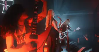 Assista ao show completo da Nervosa no esquenta para o Hellfest em Paris