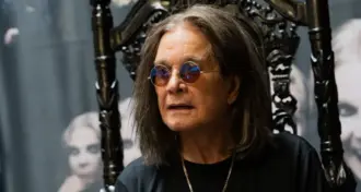 A preparação de Ozzy Osbourne para o show de despedida do Black Sabbath: 
