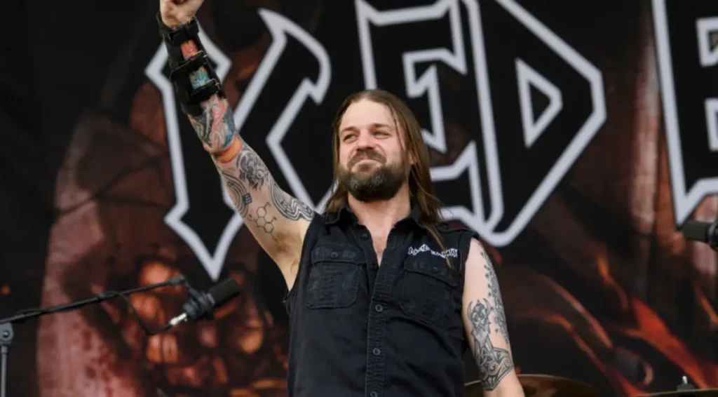 Stu Block gostaria que Matt Barlow retornasse ao Iced Earth: "Ele é incrível, um favorito dos fãs e um ser humano incrível"