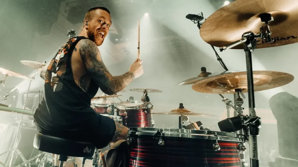 In Flames anuncia a saída do baterista Tanner Wayne