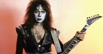 Kiss: segundo Gene Simmons, o pior inimigo de Vinnie Vincent é ele mesmo, 