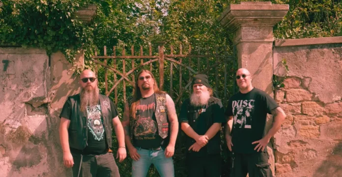 Angel Of Damnation: novo álbum 
