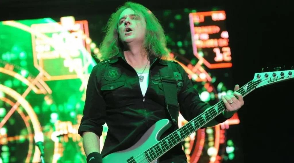 Megadeth: "O Korn era uma espécie de novo Metallica para o nu metal; eu os chamo de Metallica do movimento nu metal", diz David Eleffson