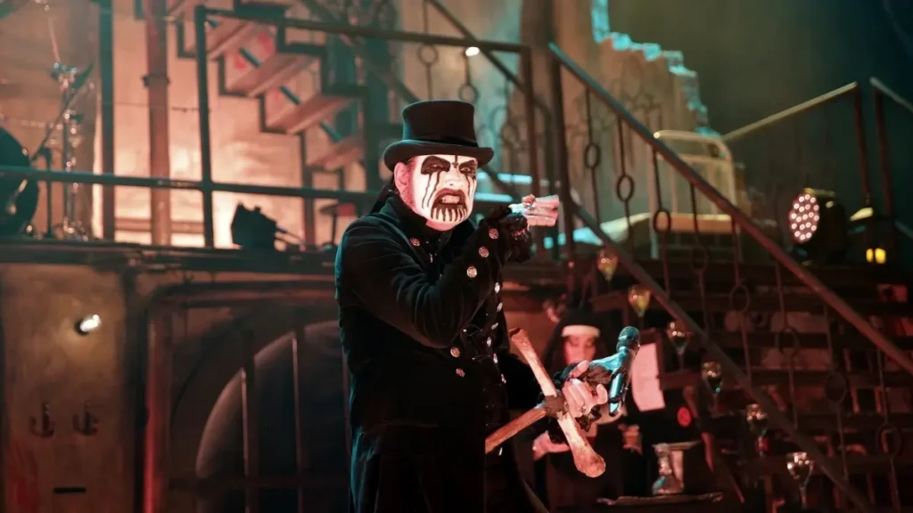 "Todo mundo está reclamando. Eu também estou ficando impaciente", diz King Diamond sobre o novo álbum