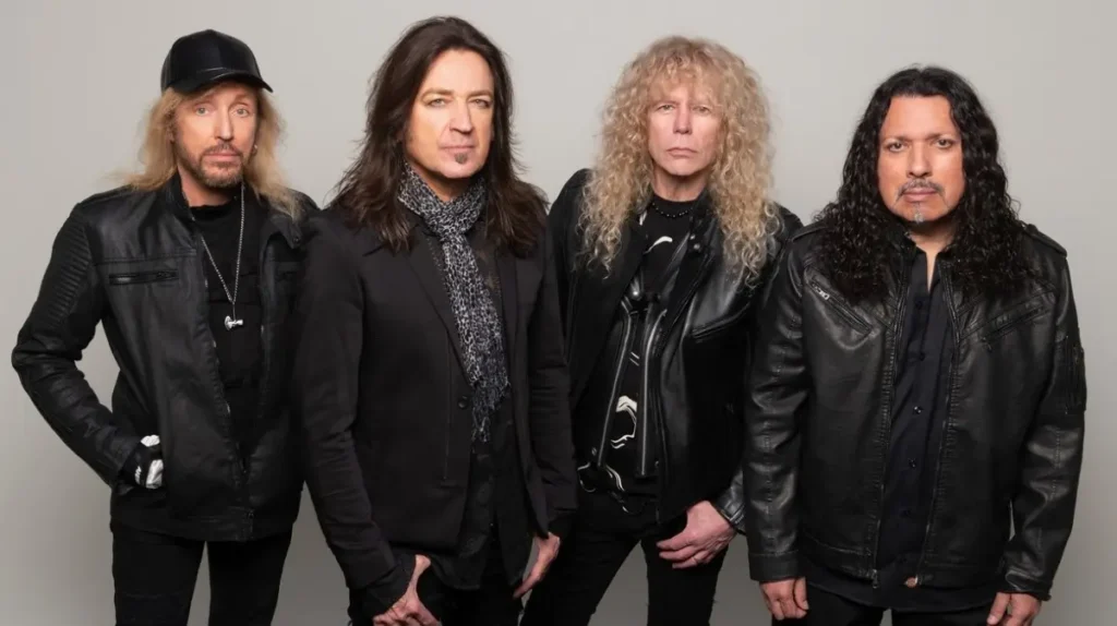 Stryper: "Talvez seja isso que me torna tão resiliente e a vontade de provar que os pessimistas estão errados", diz Michael Sweet sobre desafios da banda na cena metal
