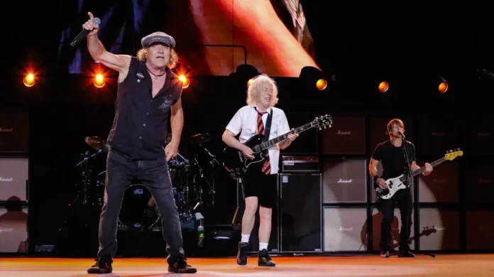 AC/DC retornará ao Brasil para três shows, segundo jornalista