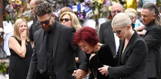 Em meio à grande comoção, fãs despedem de Ozzy Osbourne pela última vez em cortejo fúnebre