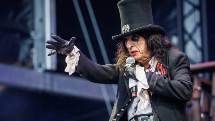 Alice Cooper: 
