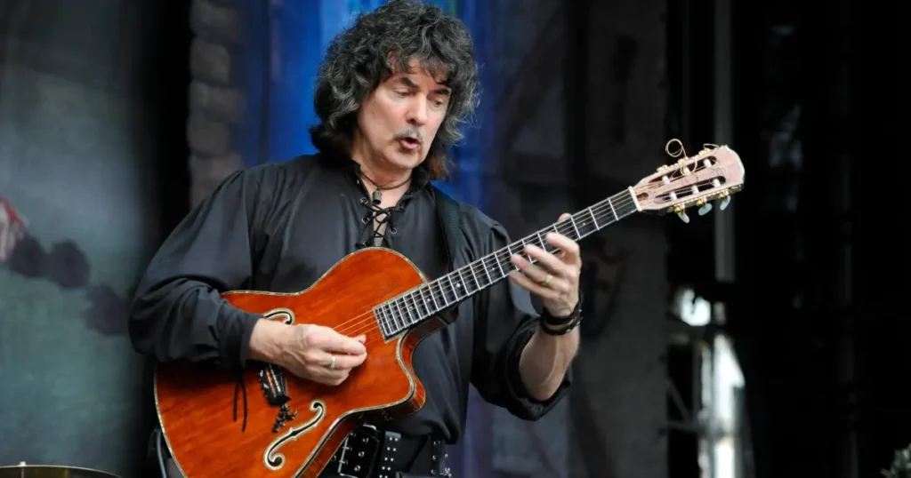 Ritchie Blackmore: "tenho o hábito de tentar não sorrir e rir muito, mas o Ozzy me fazia rir muito"
