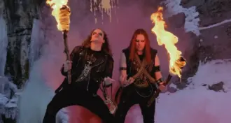 Deathhammer: 6° álbum do duo norueguês será lançado no final de agosto; ouça os singles 