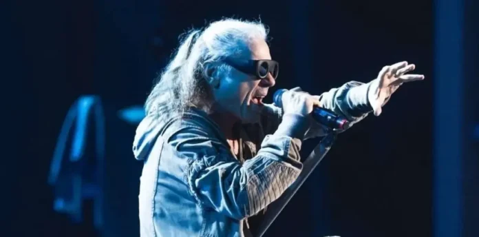 Iron Maiden: "Havia muitos bateristas que poderiam copiar o que o Nicko fazia, mas não queríamos um desses. Queríamos alguém com uma pegada diferente", diz Bruce Dickinson