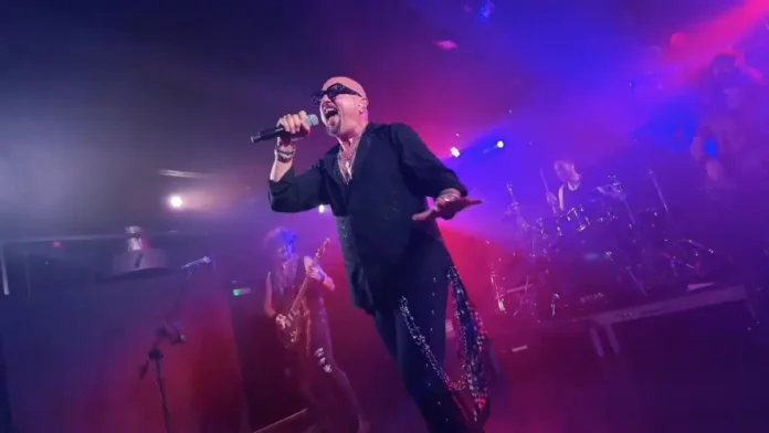 Novo álbum de Geoff Tate, ex-vocalista do Queensrÿche, será produzido por John Moyer (Disturbed)