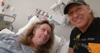 Raven: John Gallagher é submetido à cirurgia e turnê europeia é adiada