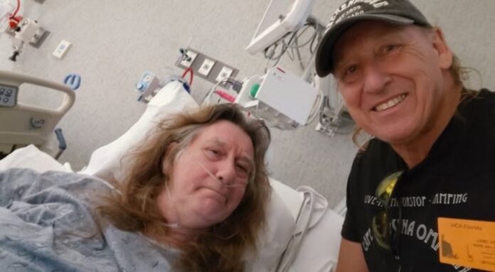 Raven: John Gallagher é submetido à cirurgia e turnê europeia é adiada