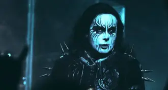 Cradle of Filth: Dani Filth diz que acusações de Zoë são falsas e prejudiciais e se desculpa por expor detalhes pessoais da relação do casal Šmerda