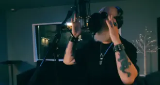 Como a fé e a oração ajudaram Rob Halford, do Judas Priest, a se manter sóbrio: 