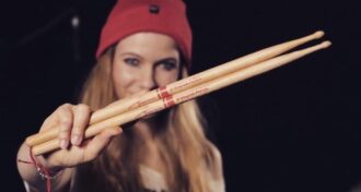 As principais influências da nova baterista do Rush, Anika Nilles