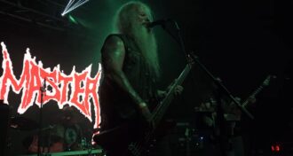 Lendas do Death Metal são acusadas de tocarem com banda neon@z! em festival polêmico
