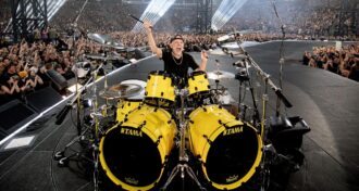 Lars Ulrich ainda é um baterista incrível, segundo Jon Larsen (Volbeat)