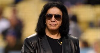 Kiss: Gene Simmons fala em arrependimento por não ter sido melhor em ajudar Ace Frehley e Peter Criss