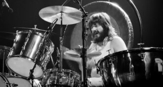 Led Zeppelin: pertences de John Bonham serão leiloados amanhã (27)