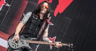 Enquanto o Skid Row está há 2 anos sem um vocalista, Rachel Bolan lança single do seu disco de estreia