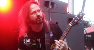 Gary Holt sobre letras de sua autoria usadas pelo Metallica: 