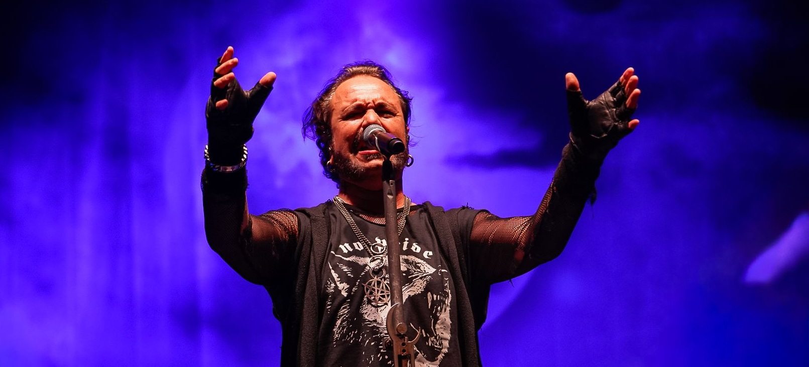 Fernando Ribeiro revela crise criativa, inspiração em Nosferatu e o caminho que levou ao novo álbum do Moonspell