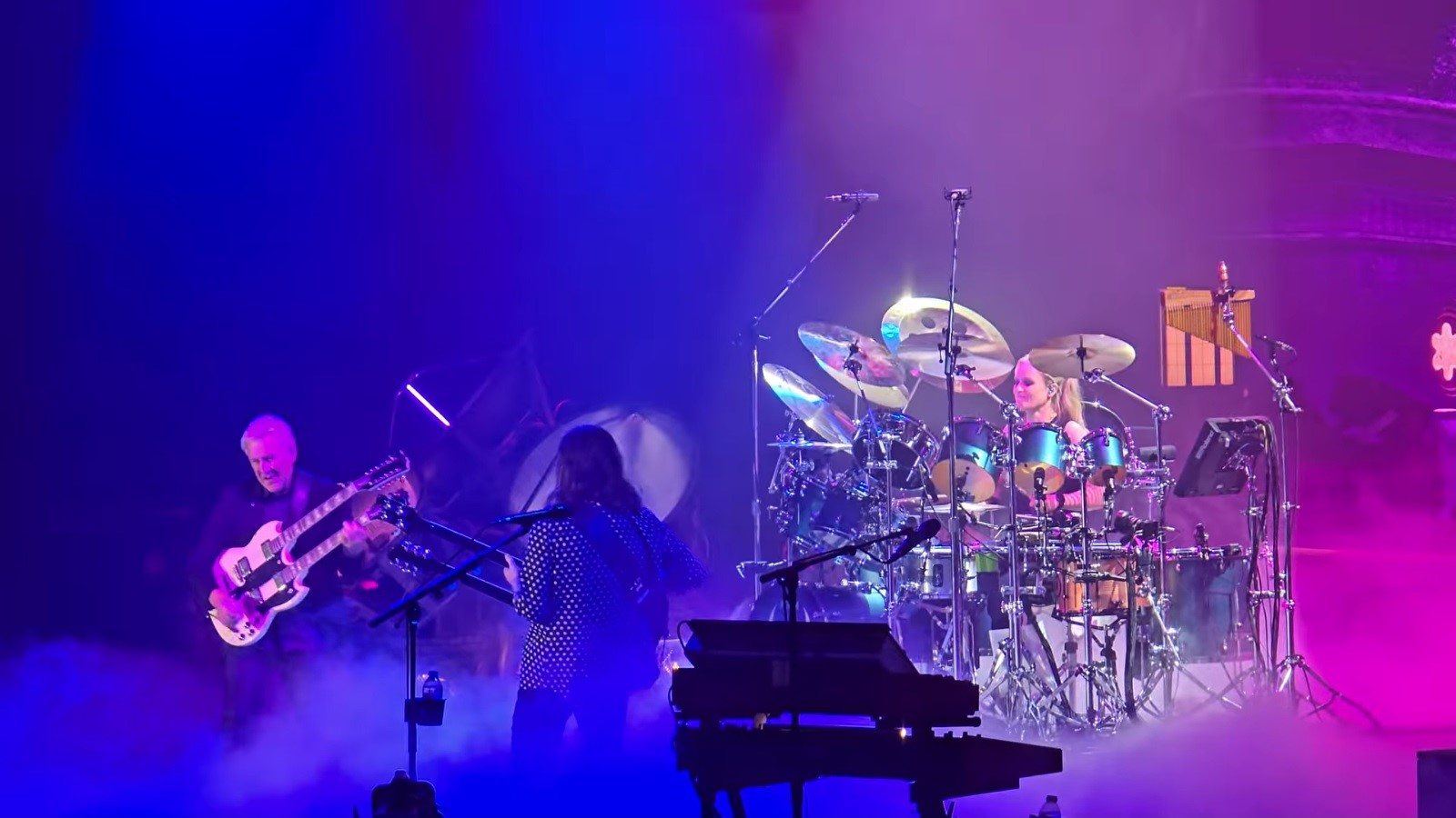 Rush: “A Anika ARRASOU! Ela realmente é a escolha perfeita para isso!”, diz Mike Portnoy