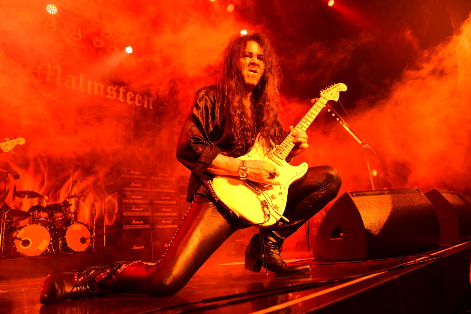“Você precisa ouvir como um álbum; eu o fiz como um filme”, afirma Yngwie Malmsteen sobre novo disco